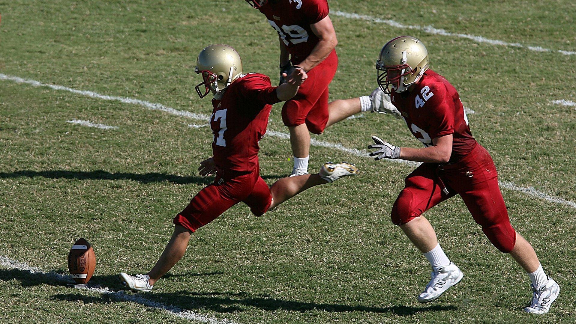 【中国竞彩网】CFPL S10赛季回顾，革新浪潮塑造电竞新格局-第1张图片-竞彩-china lottery